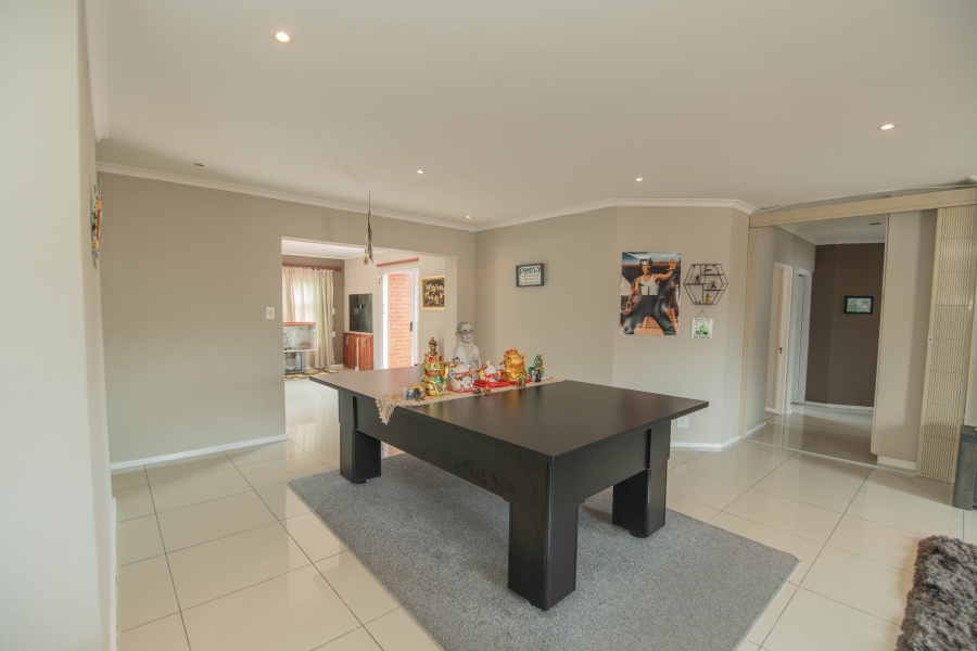 3 Bedroom Property for Sale in Summerstrand Eastern Cape